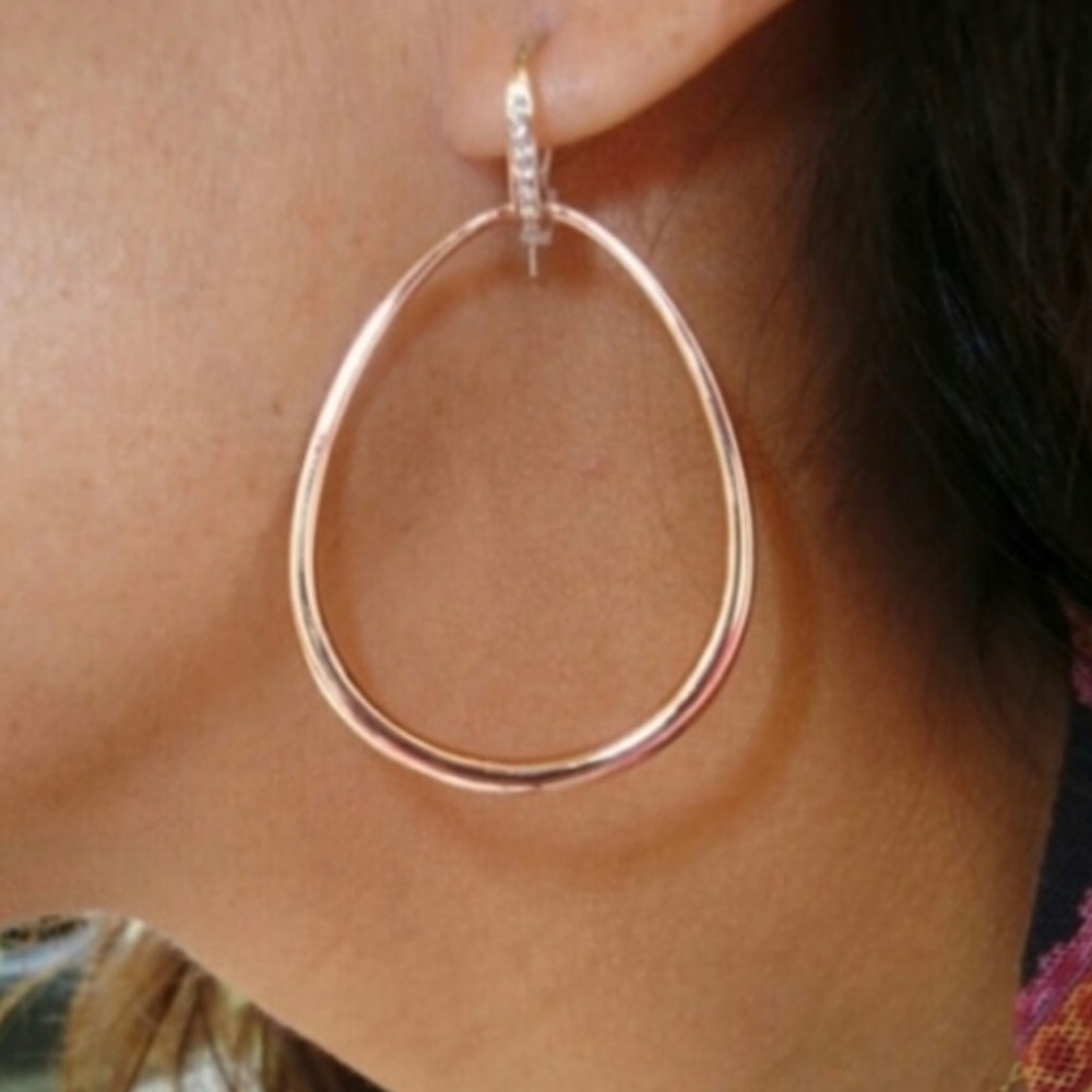 Stella & Dot | ROSEGOLD Goddess Teardrop Earrings Front Facing Rare Retired